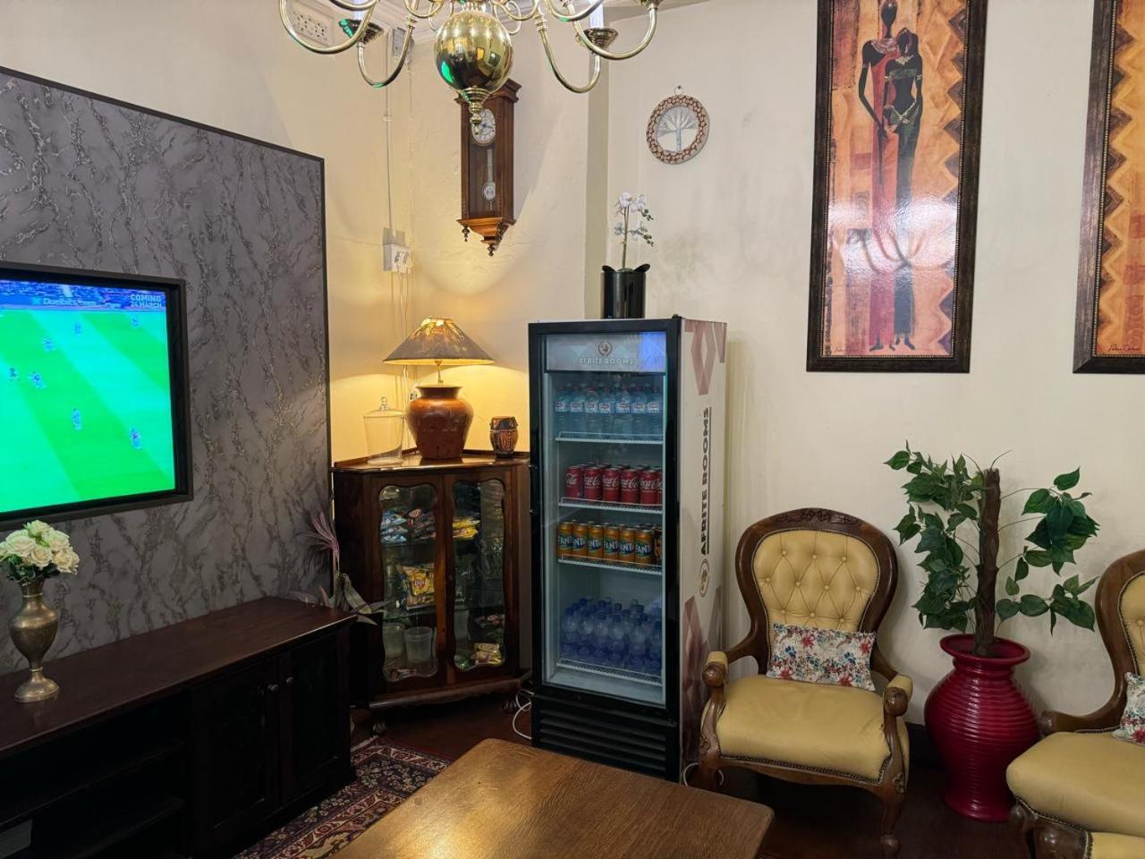 Guest house 33 Goulborn Street Goodwood *