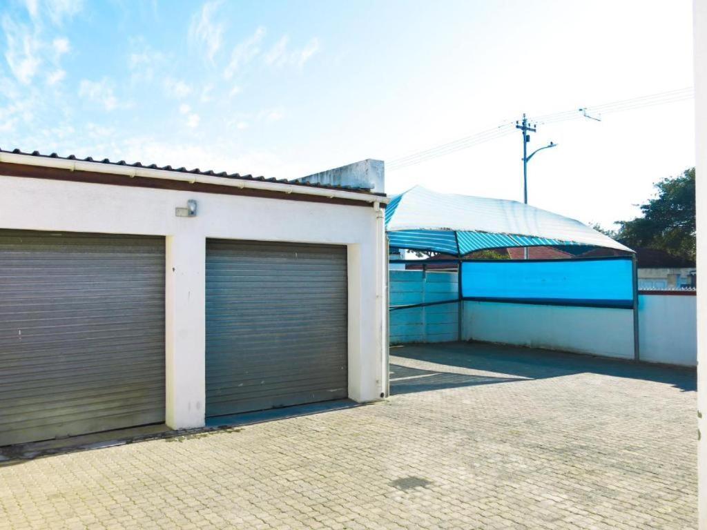 Guest house 33 Goulborn Street Goodwood Cape Town