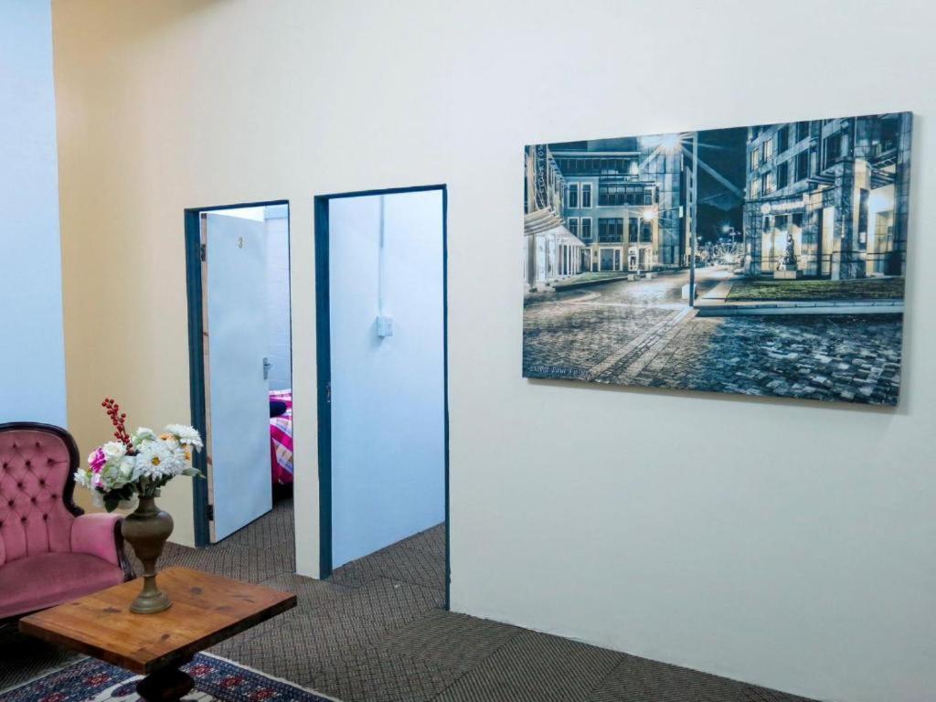 33 Goulborn Street Goodwood Guest house