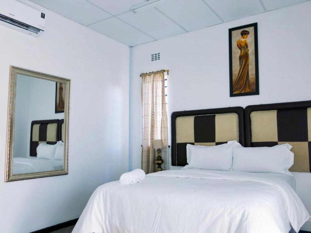 Guest house 33 Goulborn Street Goodwood Cape Town