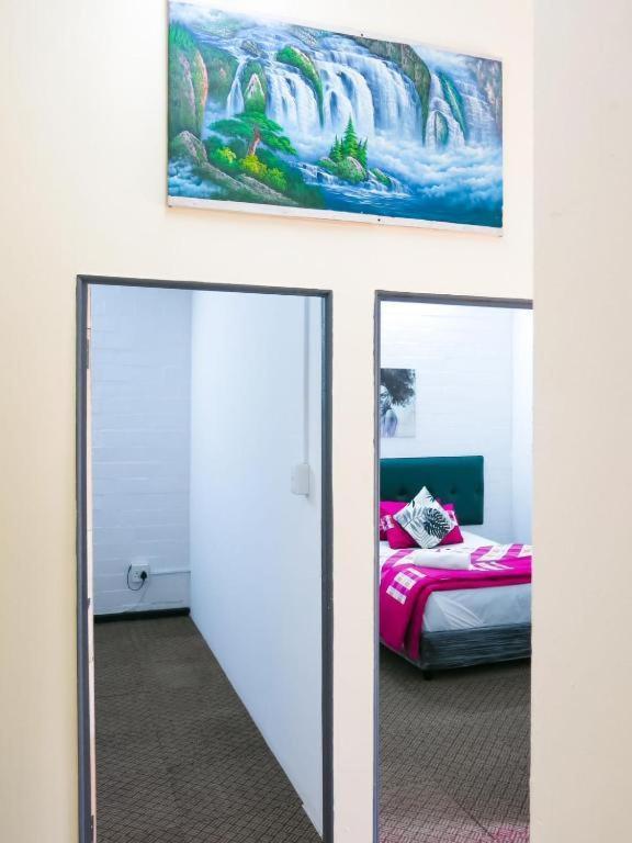 33 Goulborn Street Goodwood Guest house