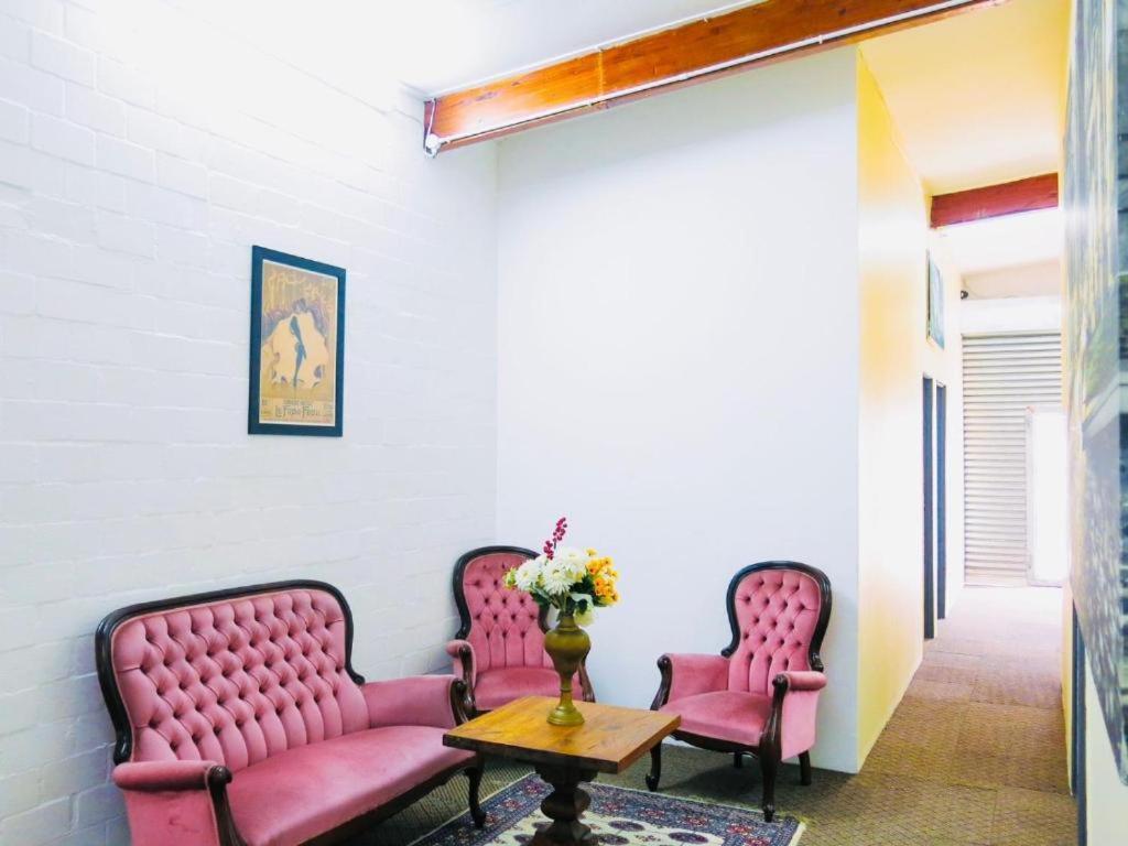 Guest house 33 Goulborn Street Goodwood *